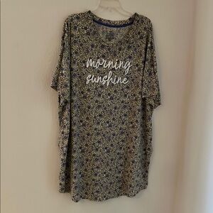 Night shirt/ house dress
